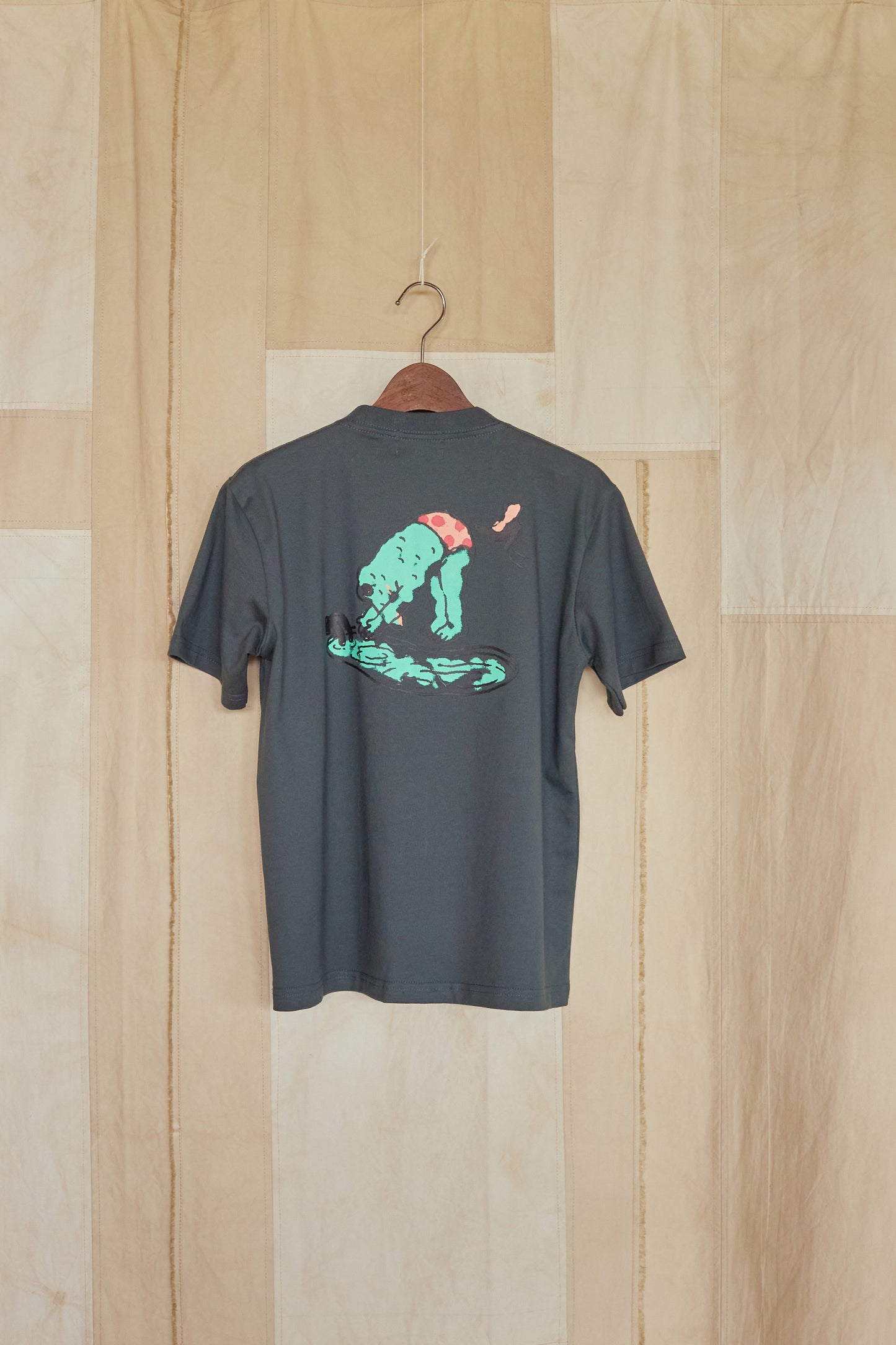 Kids Dug Down T-shirt in Grey