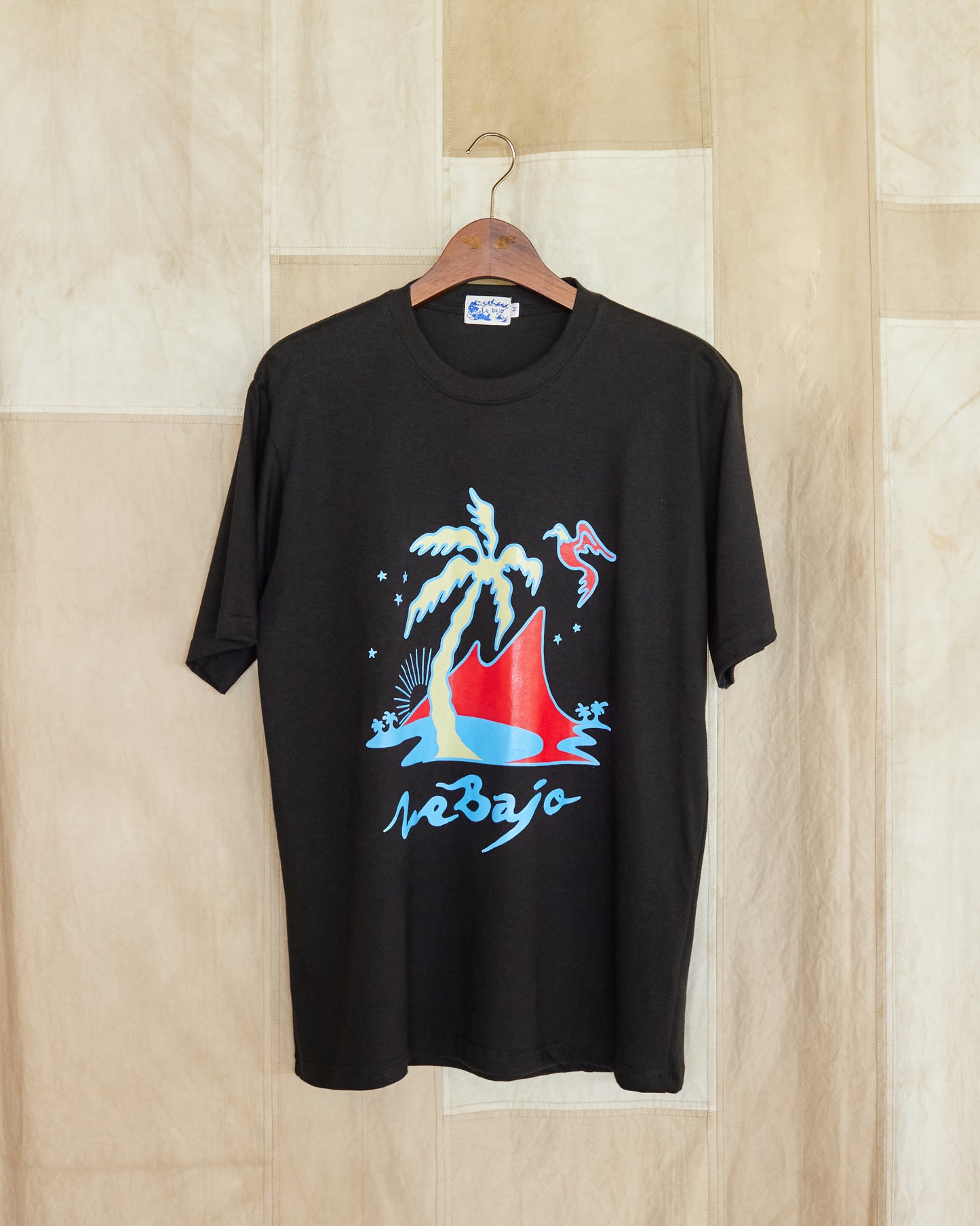 Island T-shirt in Black