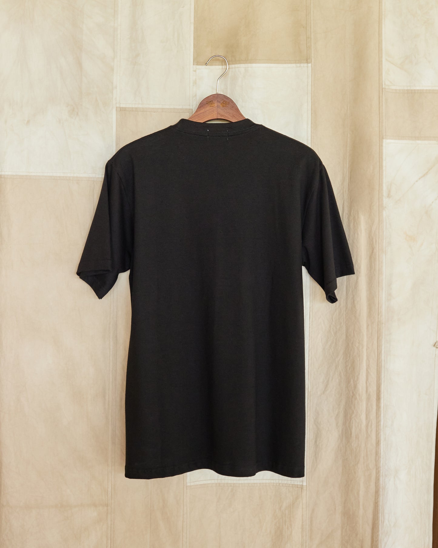 Island T-shirt in Black