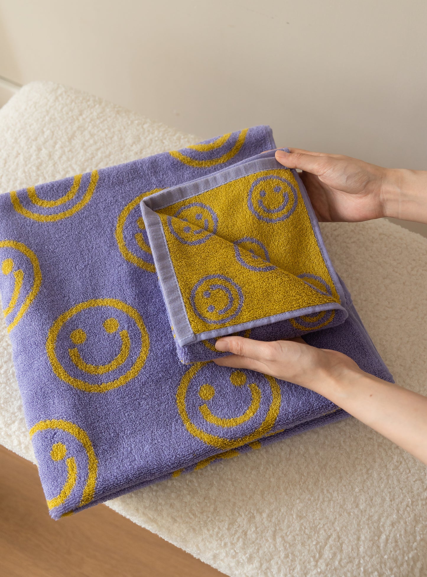 Smiley Lavender bath Towel