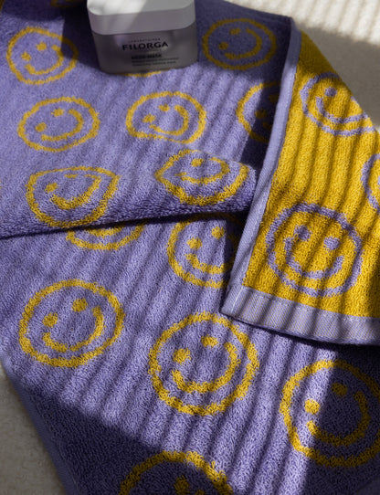 Smiley Lavender bath Towel